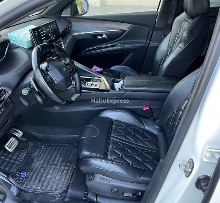 🚙 Peugeot 5008 (2022) Review: A Stylish 7-Seater SUV Worth Considering in 2026
