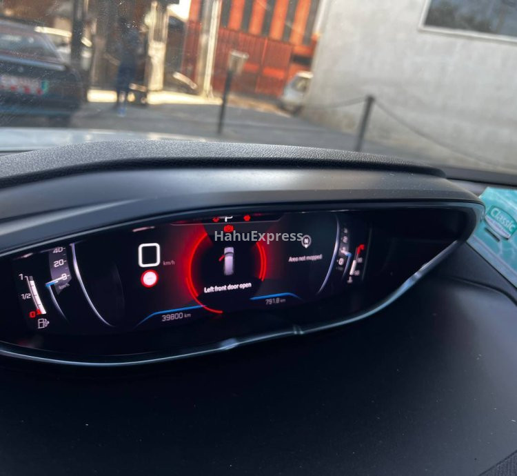 🚙 Peugeot 5008 (2022) Review: A Stylish 7-Seater SUV Worth Considering in 2026