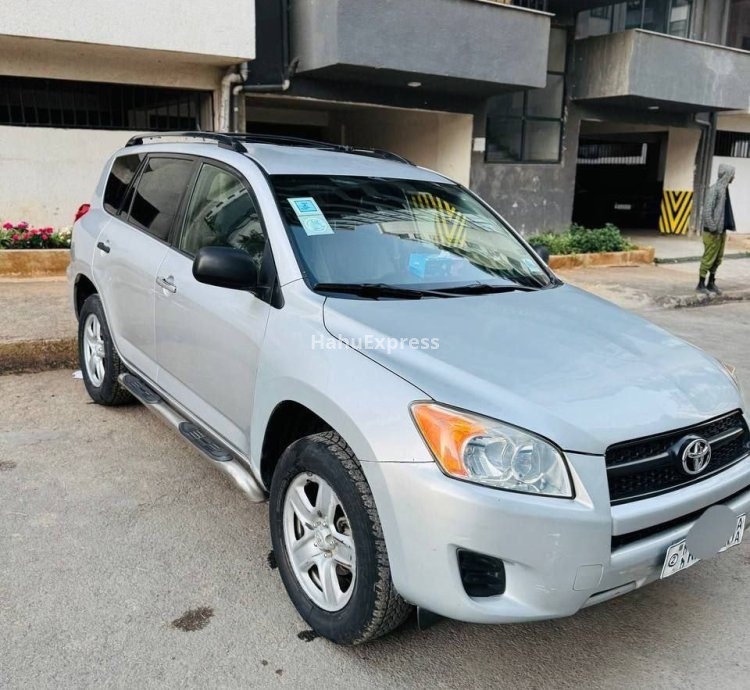 Toyota RAV4 (2007/8) Review: A Proven Standard of Reliability