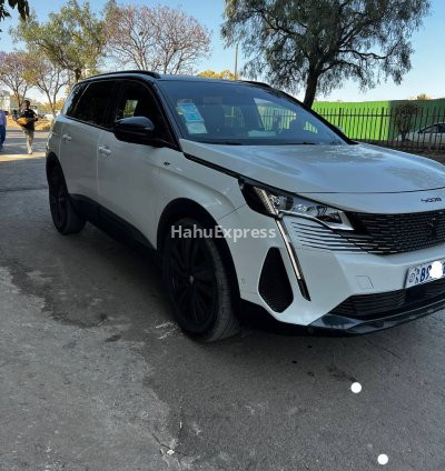 🚙 Peugeot 5008 (2022) Review: A Stylish 7-Seater SUV Worth Considering in 2026 4