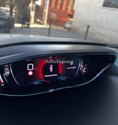 🚙 Peugeot 5008 (2022) Review: A Stylish 7-Seater SUV Worth Considering in 2026 3