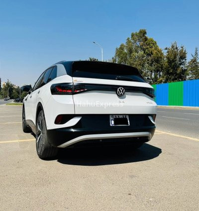 🚗 Volkswagen ID.6 Crozz Pro (2022) Review: Is This the Best Electric Family SUV in 2026? 7