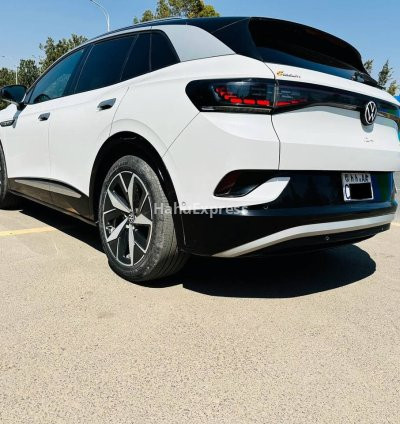 🚗 Volkswagen ID.6 Crozz Pro (2022) Review: Is This the Best Electric Family SUV in 2026? 4