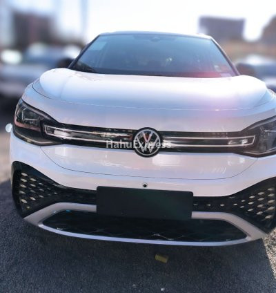 ⚡ Volkswagen ID.6 Crozz PRO (2024) Review: A Modern Electric SUV Experience 9