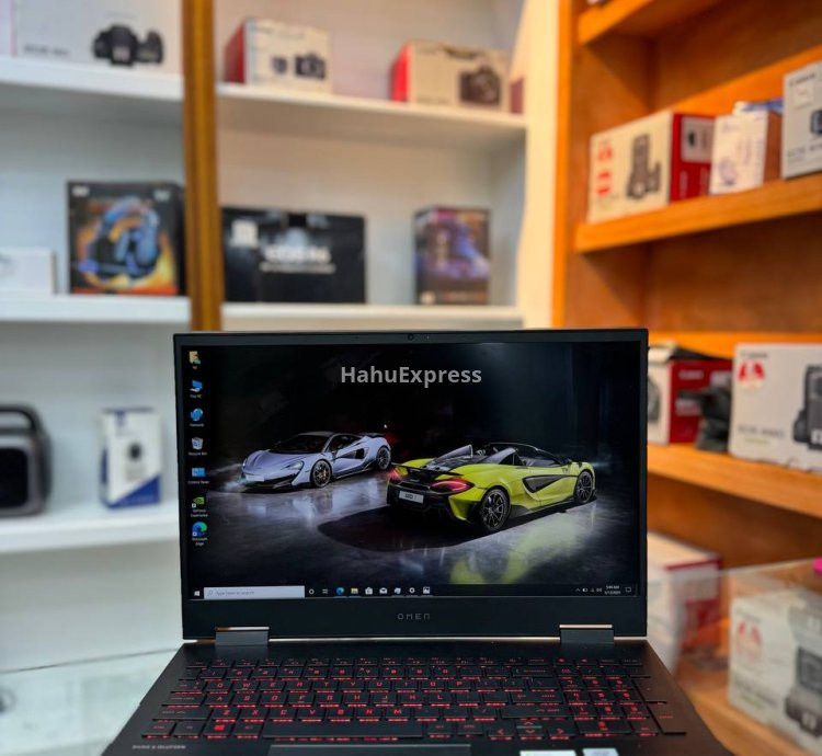 🎮 HP Omen 15 Review: Reliable Gaming Performance with RTX Graphics