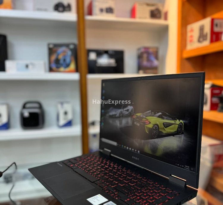 🎮 HP Omen 15 Review: Reliable Gaming Performance with RTX Graphics