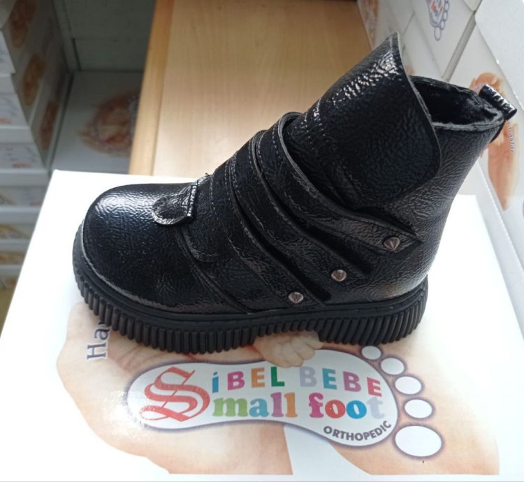 👟 Why Orthopedic Boots Are Important for Children’s Foot Development