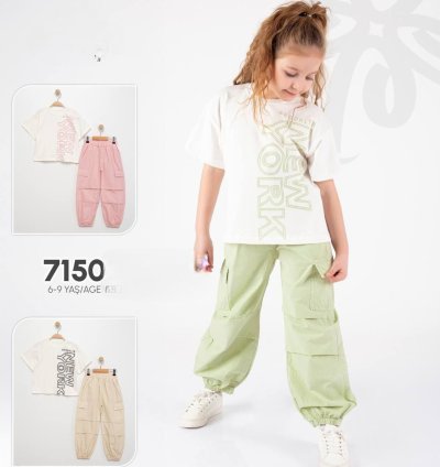 Girls’ Two-Piece Outfits Review: Style, Comfort, and Versatility 3