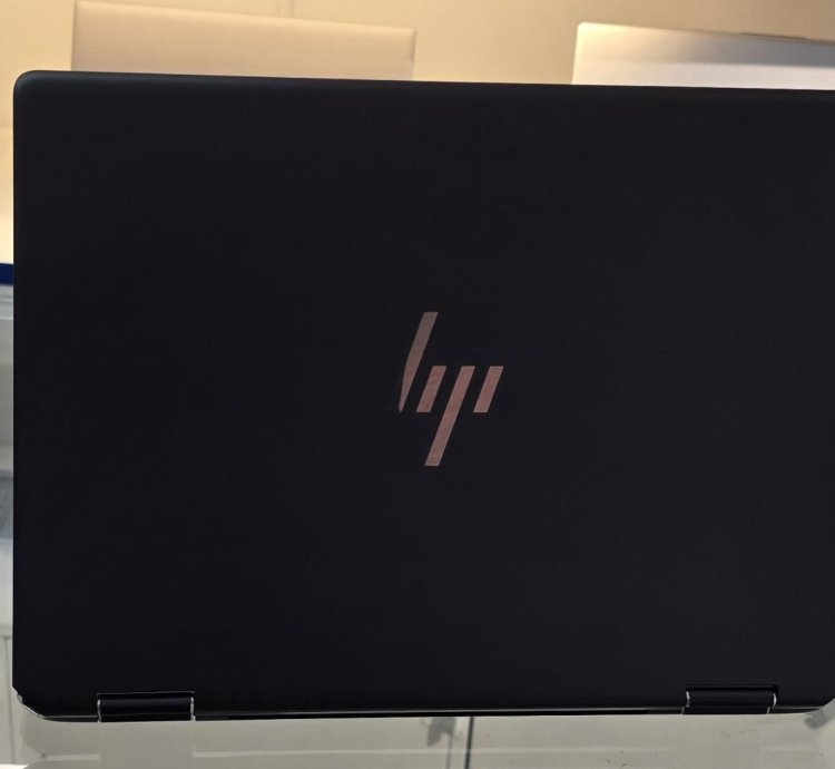 HP Spectre x360 (12th Gen) Review: Premium Design Meets High Performance