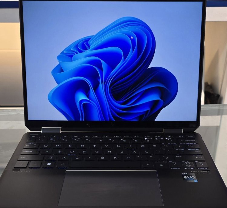 HP Spectre x360 (12th Gen) Review: Premium Design Meets High Performance