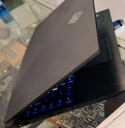 HP Omen 17 Gaming Laptop Review: Desktop-Level Power in a Portable Machine 3