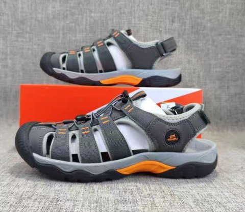 Qaluit Original Footwear Review: Durable Style for Everyday Wear 9