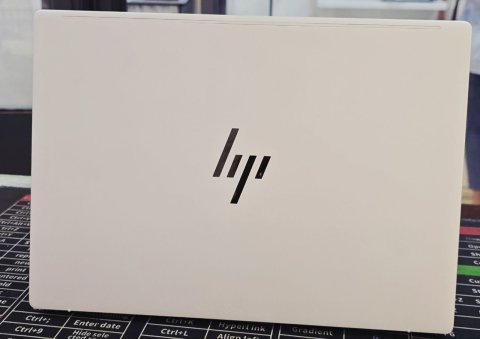 HP OmniBook 7 Aero 13 Review: Ultra-Light Power Meets AI Performance 5