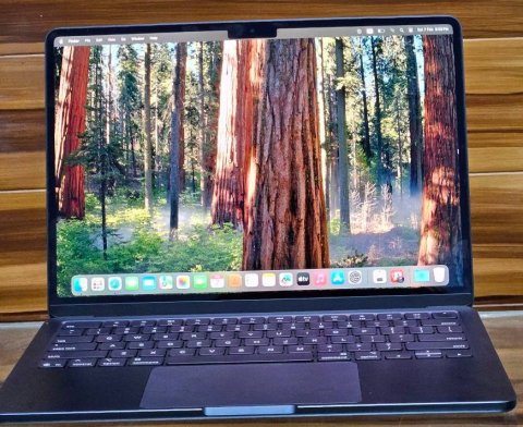 MacBook Air (M4, 2025) Review: Ultra-Thin Power with Next-Gen Performance 3