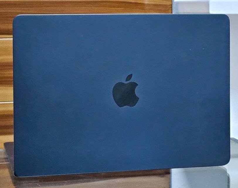 MacBook Air (M4, 2025) Review: Ultra-Thin Power with Next-Gen Performance