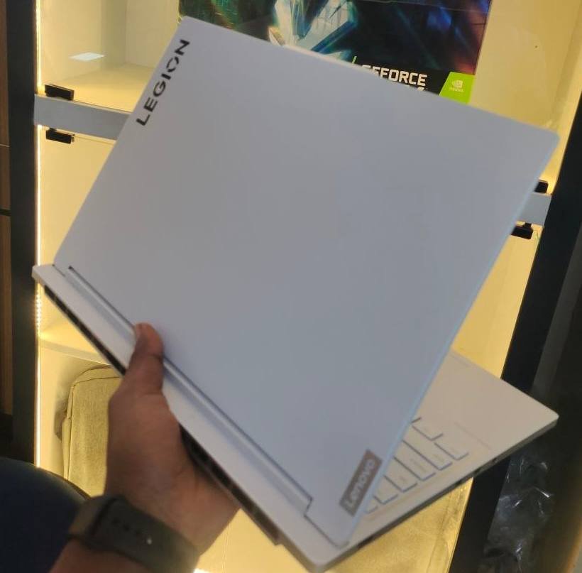 Lenovo Legion 7 Review: Ultimate Gaming Powerhouse with RTX 4070
