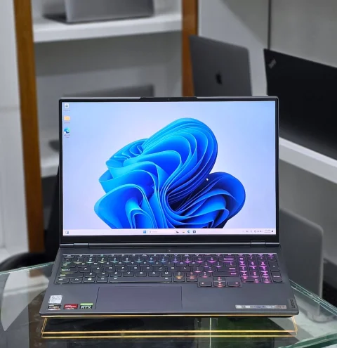 GAMING LAPTOP  LENOVO LEGION R9000