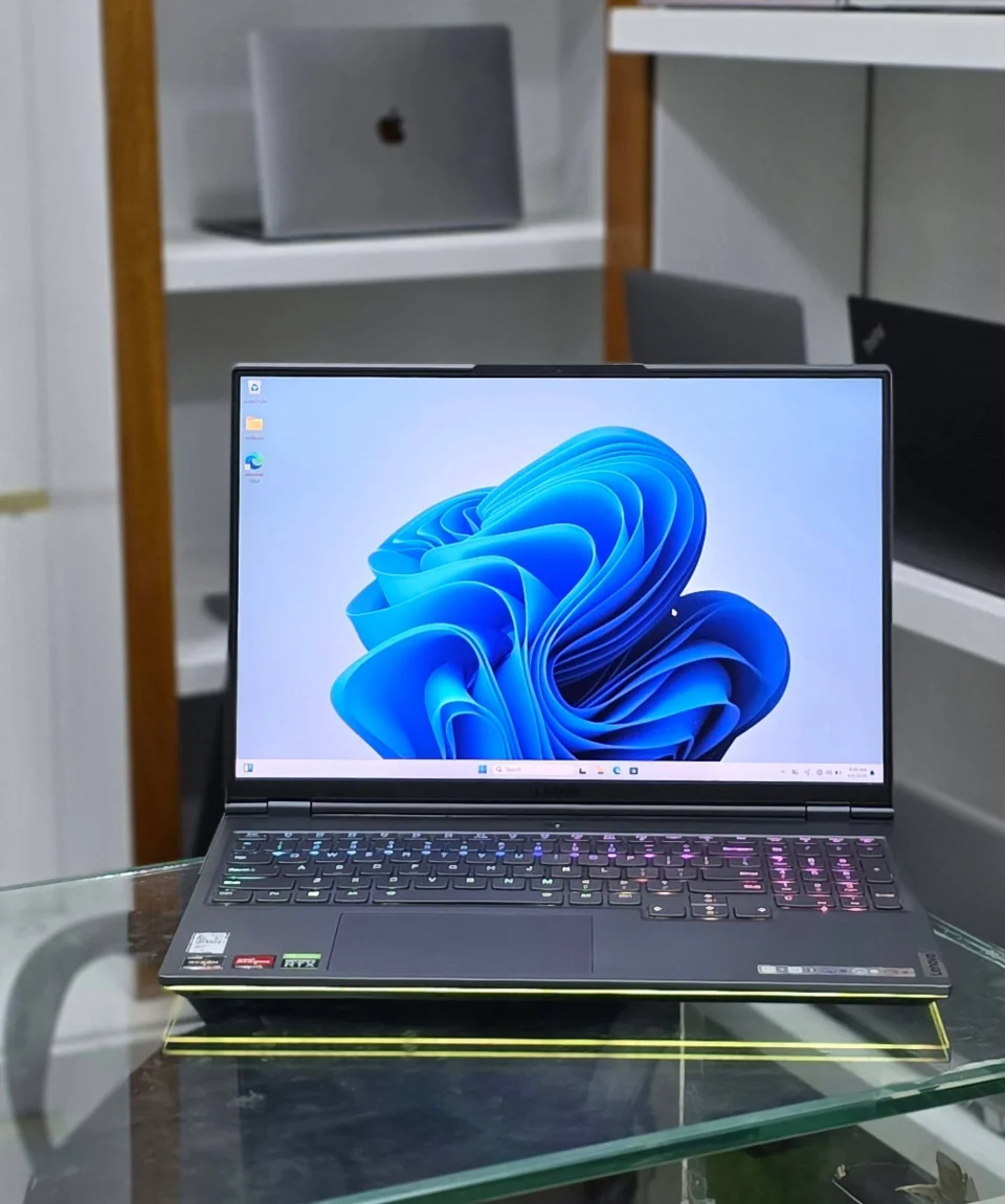 GAMING LAPTOP  LENOVO LEGION R9000