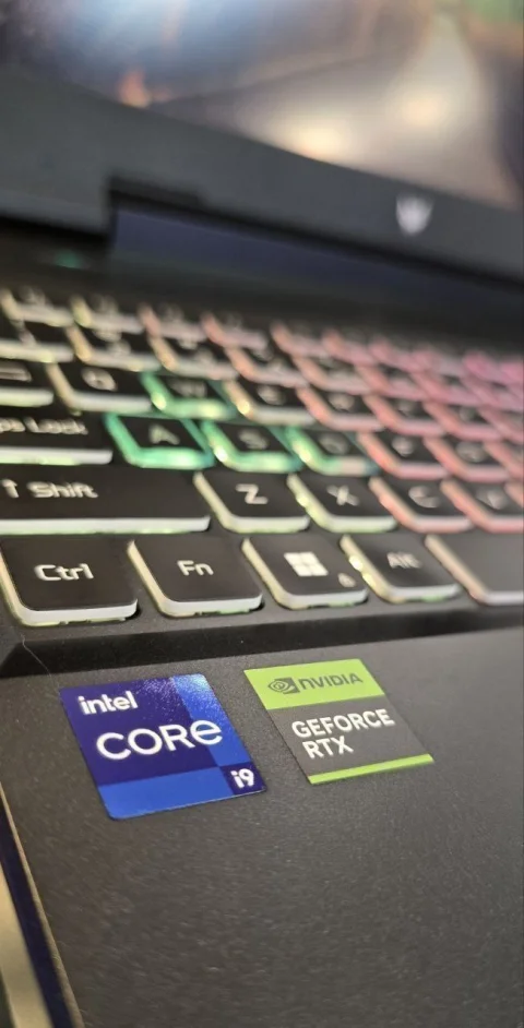 Core i9  RTX 4060  8GB  13th  laptop 3