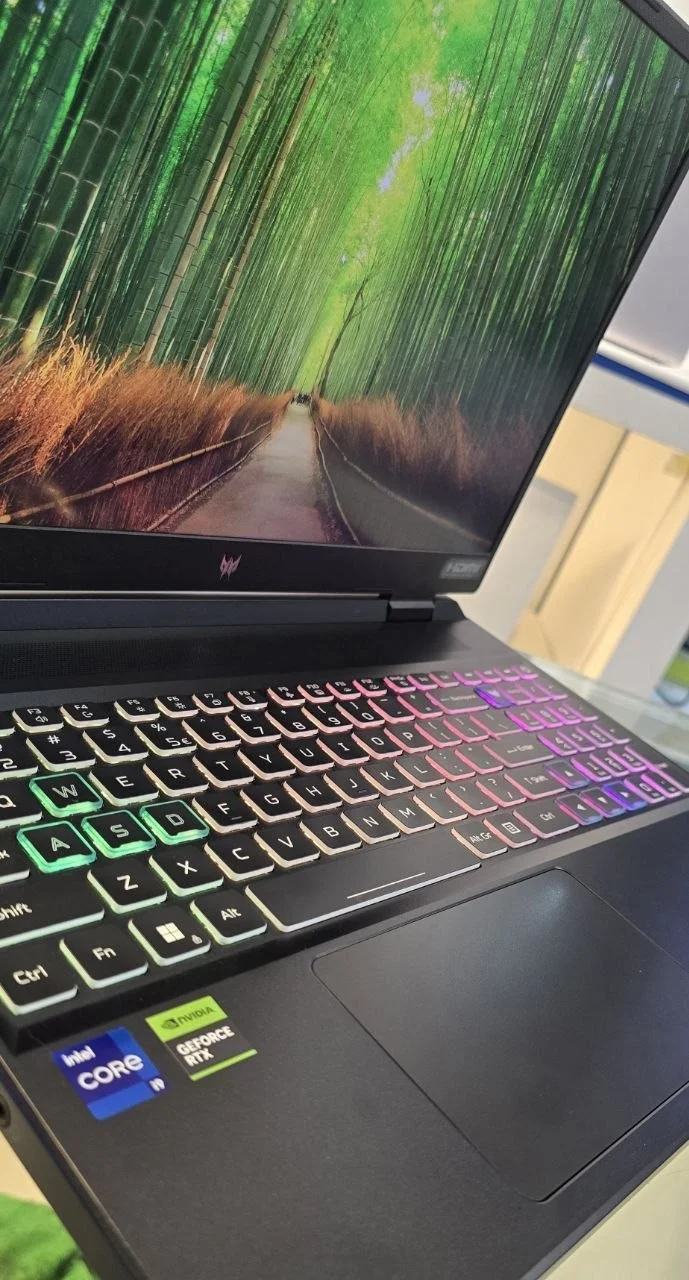 Core i9  RTX 4060  8GB  13th  laptop